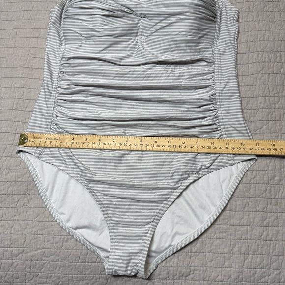 Nip Tuck Swim Gray & White Striped One-piece Swimsuit Size 12 - Picture 6 of 11